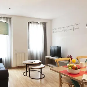 mh-apartments-guell.catalonia-hotels.com/