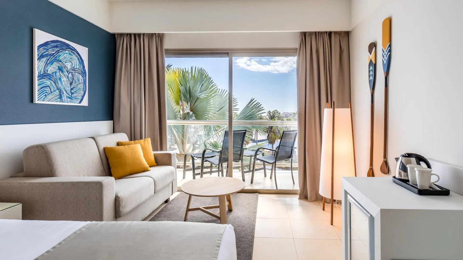 Отель Barcelo Fuerteventura Mar Калета-де-Фусте 4*,